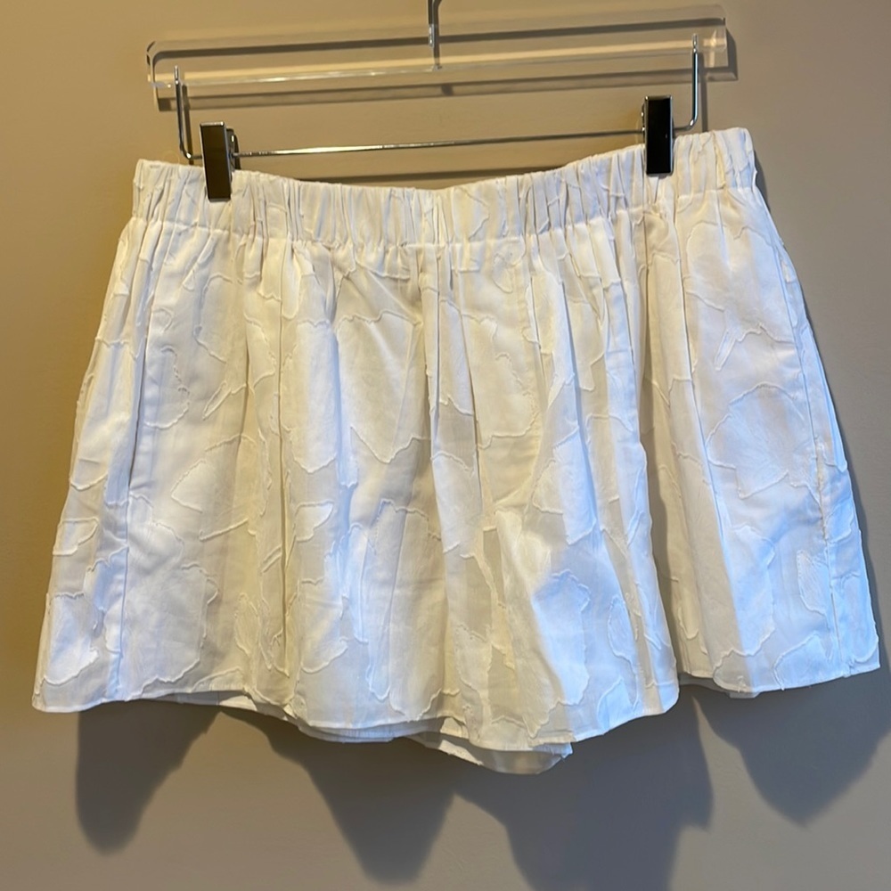 Rag & Bone Dressy Pull-On Shorts with Embroidery